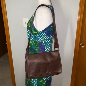 Frank Clegg Brown Leather Shoulder Bag Magnetic Closure Flap vintage Purse‎